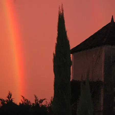 Domaine De La Queyssie Bed and breakfast