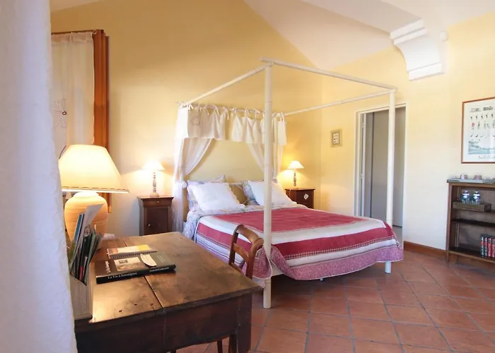 奎西酒庄酒店 3* Saussignac